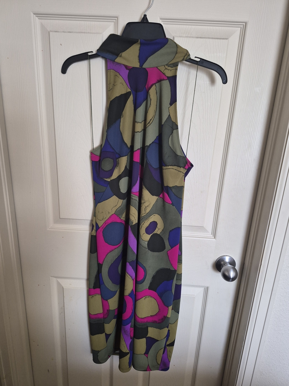 Size 14 Maggy London Sleeveless Midi Dress in Olive, Purple & Hot Pink